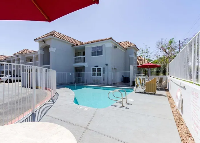 6-tempe, Az Hotel 3*